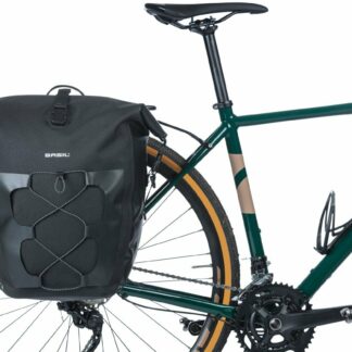 Basil TAS BAS NAVIGATOR WATERPROOF ENKEL ZW 25-31L Zwart